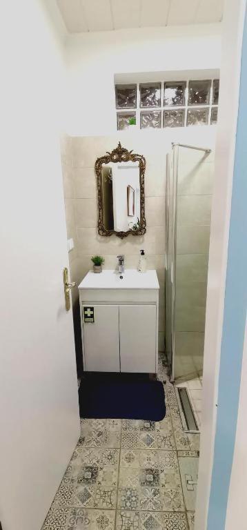 Gjestgiverier & Flower - Private Bedrooms Funchal (Madeira)